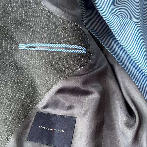 Y2K Tommy Hilfiger Wool Pinstripe Mens Blazer 40L Preppy Ivy 2 Button Academia - Picture 9 of 14